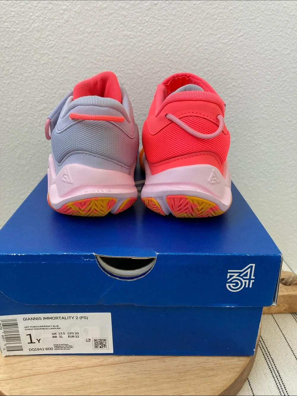 SALE! 50% Off Nike Kids Giannis 2 Sneaker in Bright Pink Yellow Accents Size